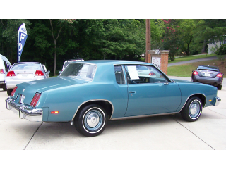 Illustration for article titled For $10,890, drive an Olds Gutless